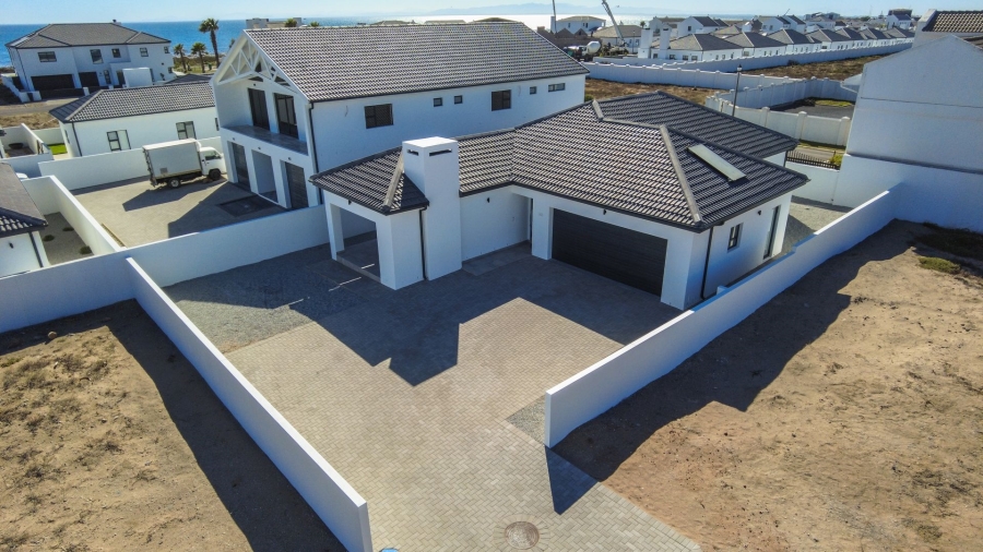 3 Bedroom Property for Sale in Sandy Point Beach Estate Western Cape